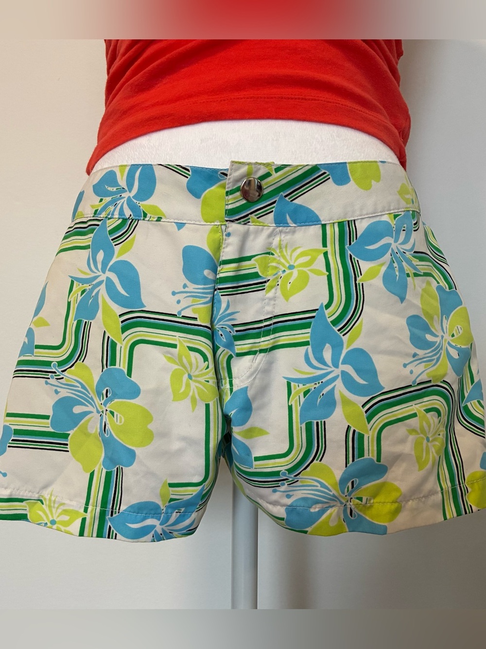Vintage 2000s hawaiian swim shorts